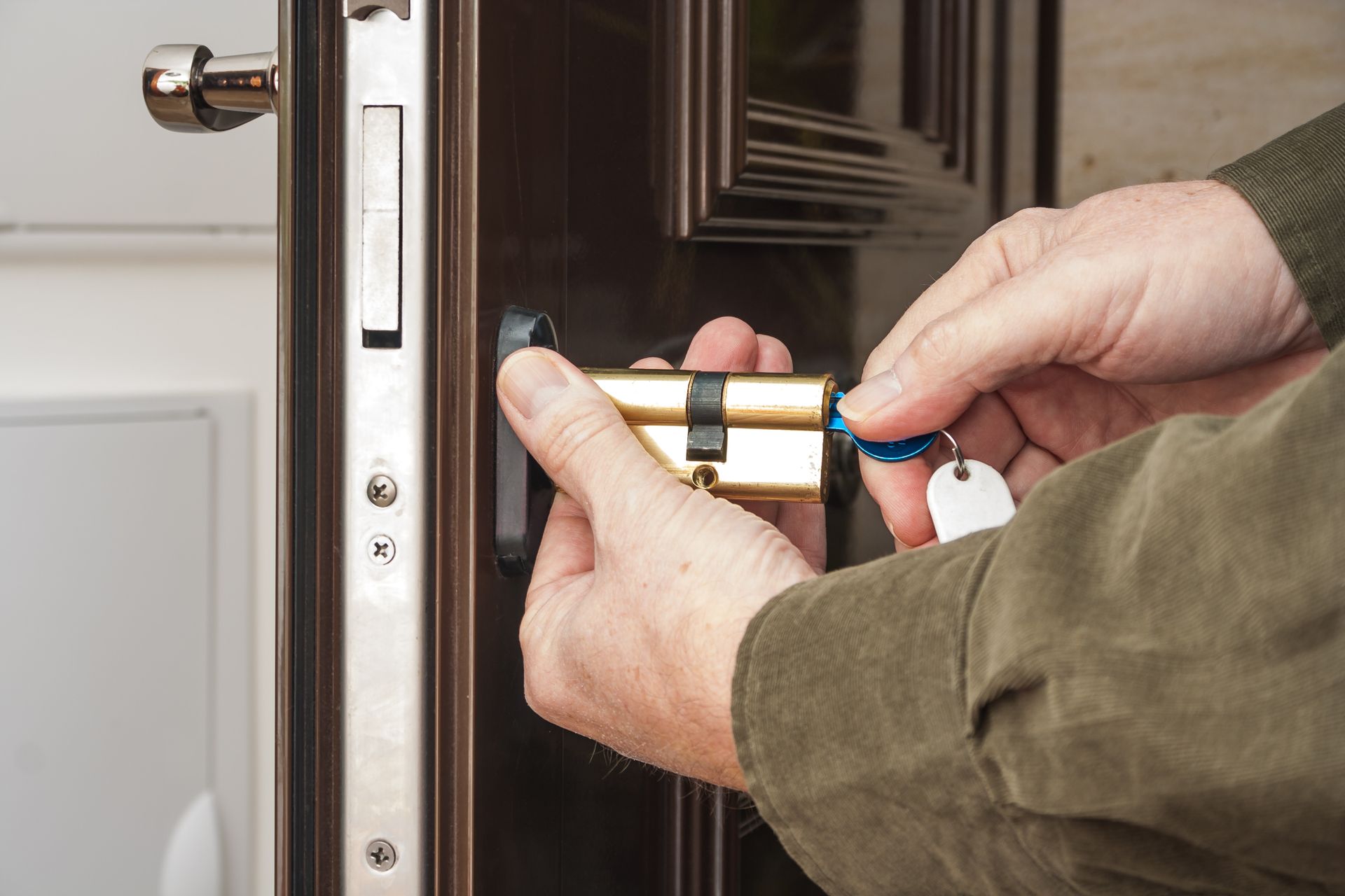 Remplacement cylindre serrure dépannage urgence